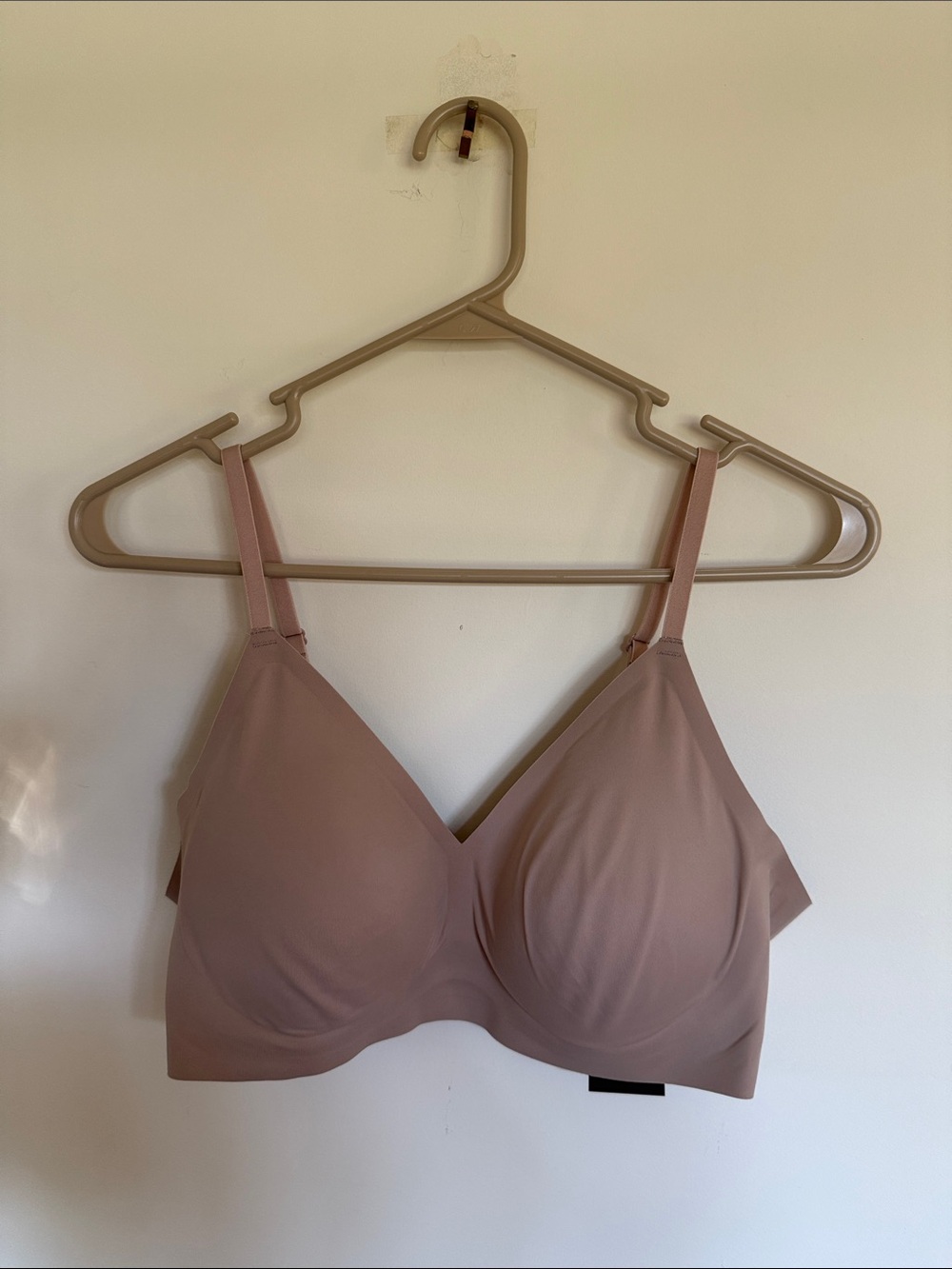 NWT EBY Lightly Padded Everyday Relief Bra in Beige, Fallen Rock